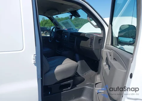 2024 Chevrolet Express Cargo Rwd 2500 Regular Wheelbase Wt from USA, damaged, VIN 1GCWGAFP6R1216135